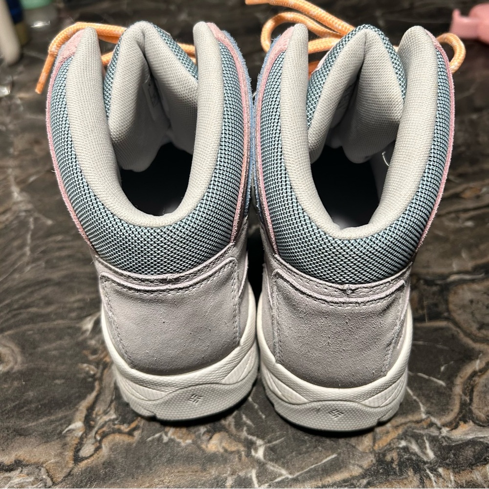 Columbia Women’s Newton Ridge Plus Waterproof Amped Hiking Boots Sz 10 Ice Blue - Picture 2 of 8